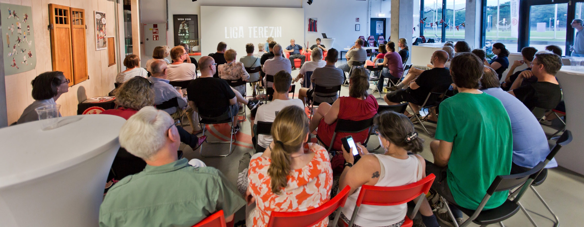 Versammlung im Museum